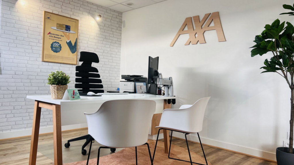 AXA